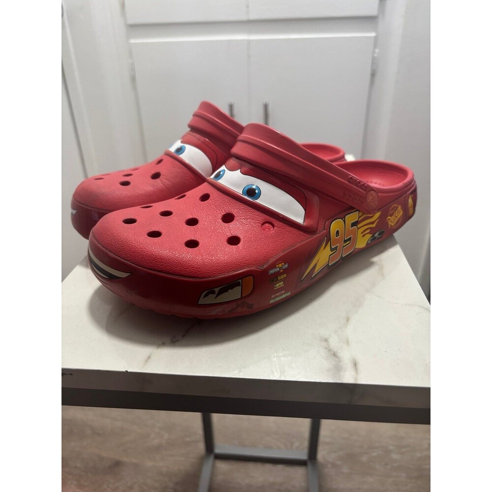 Disney Crocs Lightning McQueen Clogs Red Mens Size 8 Womens Size 10